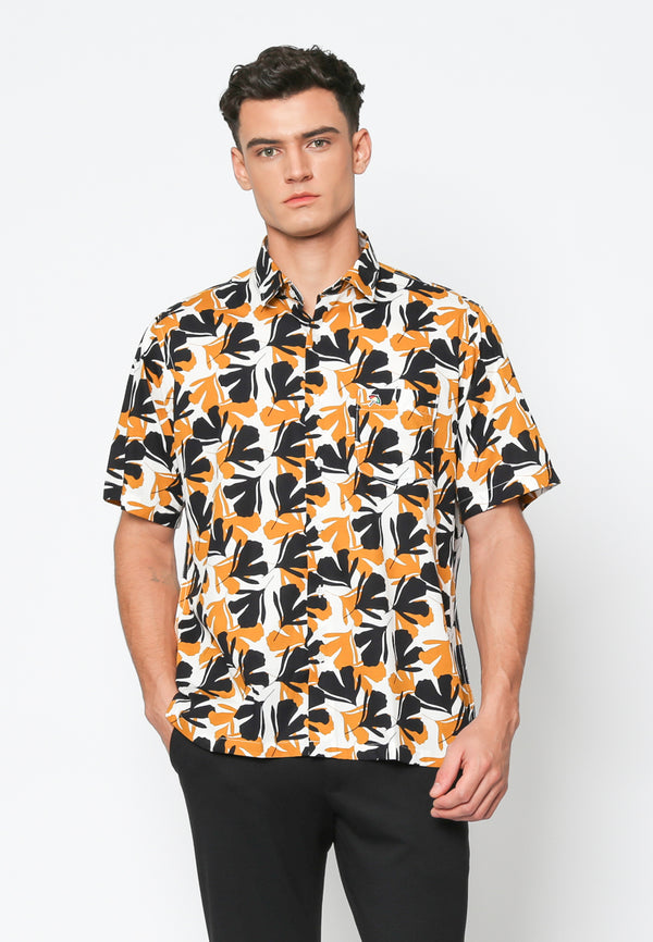 White Men's Short-Sleeve Shirt with Leaf Pattern