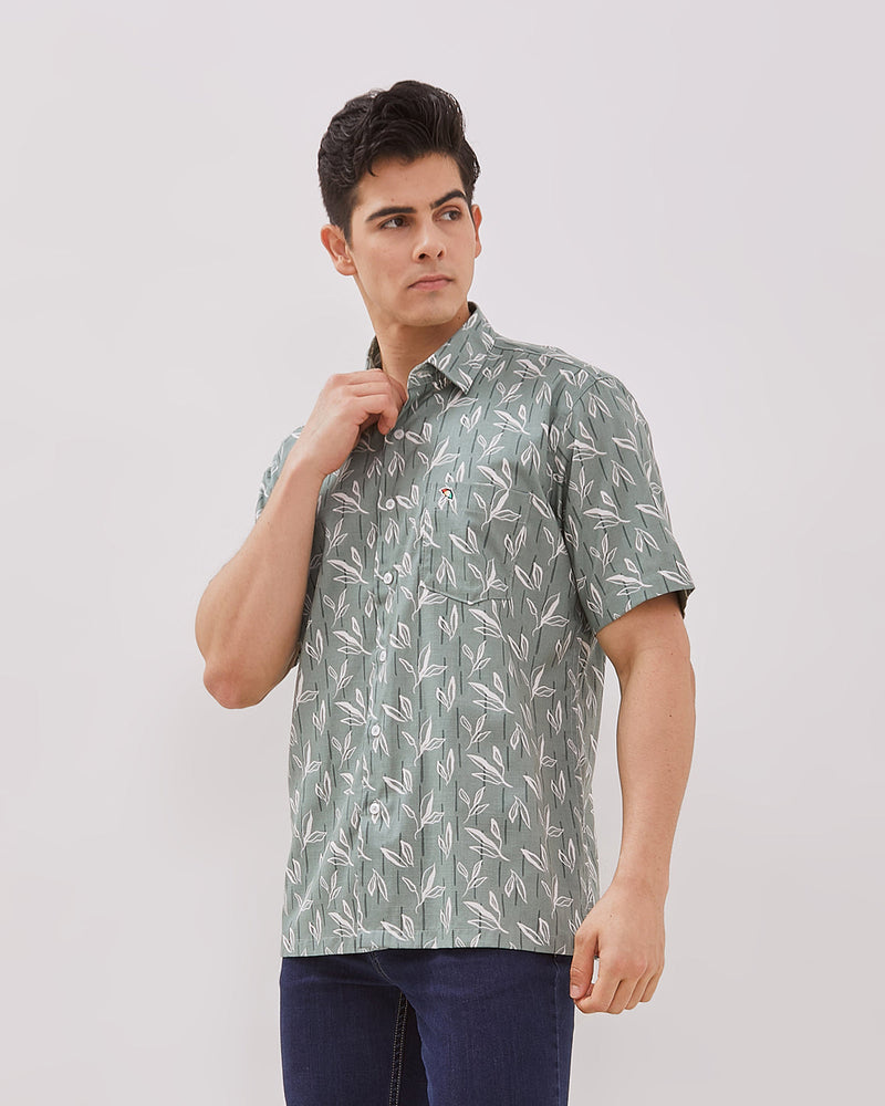 Men's Green Leaf Printed Short Sleeve Shirt