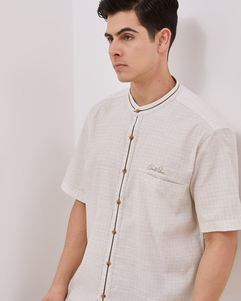 Men'S Short Sleeved Stand Collar Beige Shirt