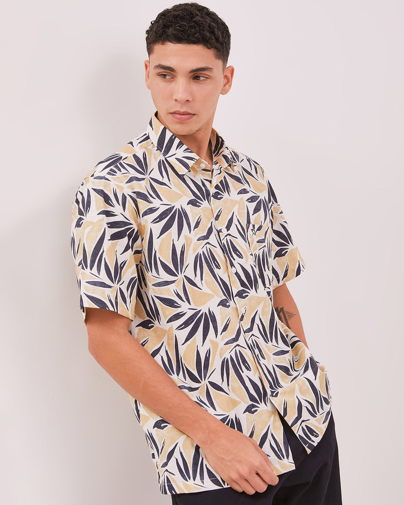 Men's Short Sleeve Linen Shirt with Cream Printing Motif