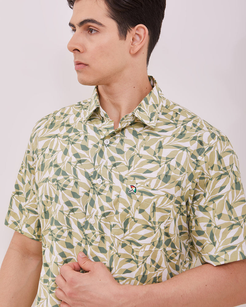 Men's Green Printed Short Sleeved Shirt